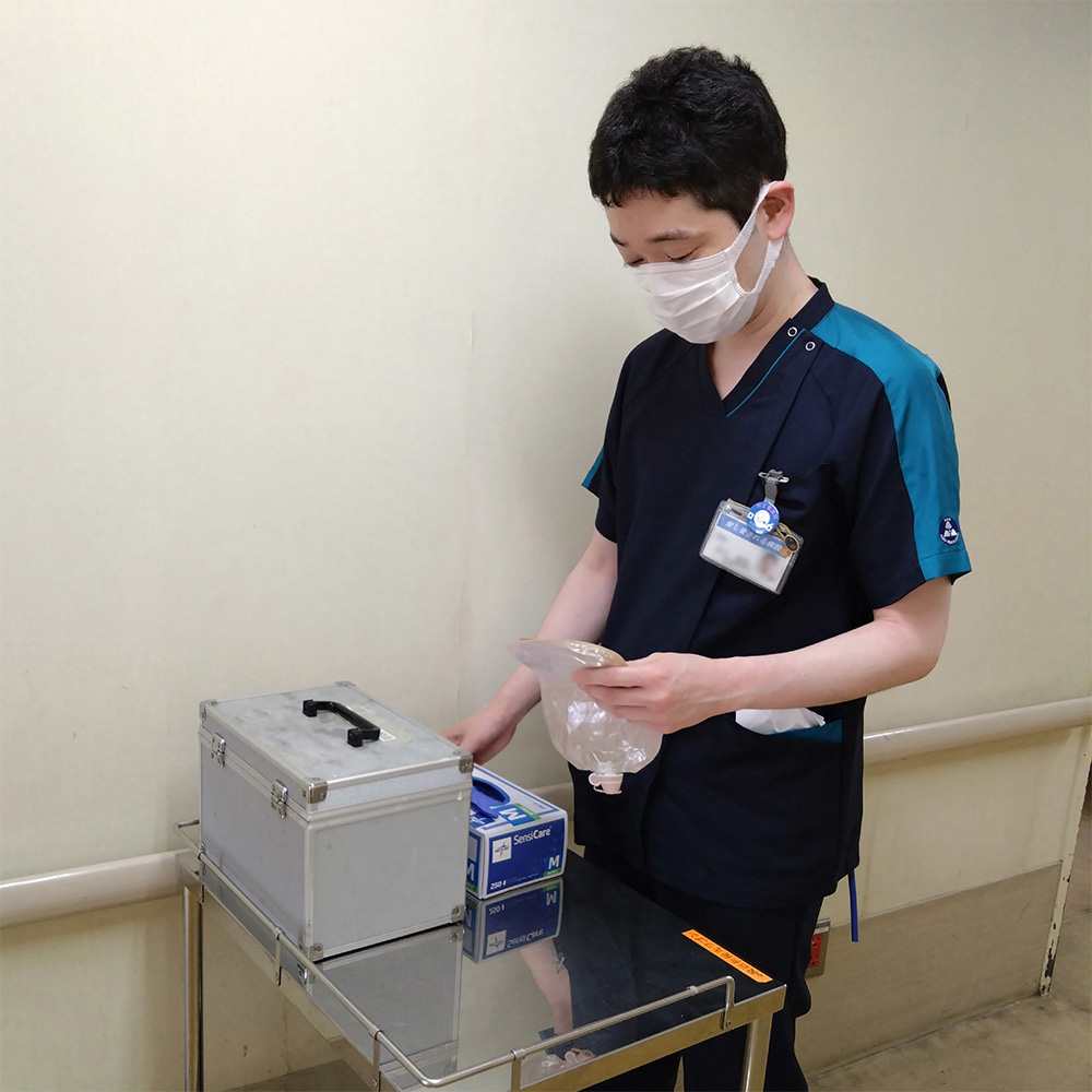 皮膚・排泄ケア認定看護師